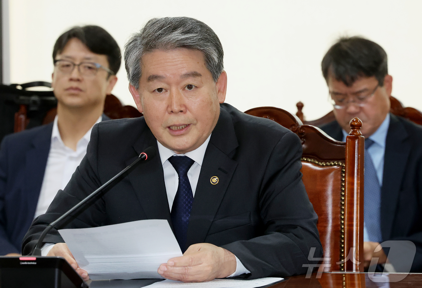 (서울=뉴스1) 조연우 인턴기자 = 김경협 재외동포청장이 13일 오전 서울 중구 은행회관에서 열린 디지털 영사인증 금융위임장 업무협약식에서 인삿말을 하고 있다. 2026.5.13/ …