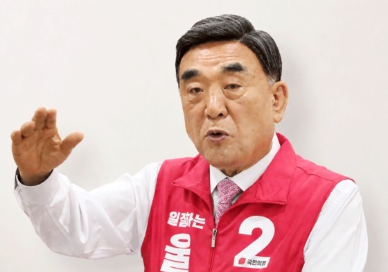 [인터뷰] 김두겸 울산시장 후보 "시작한 일 끝까지 책임…도시 발전 완성"