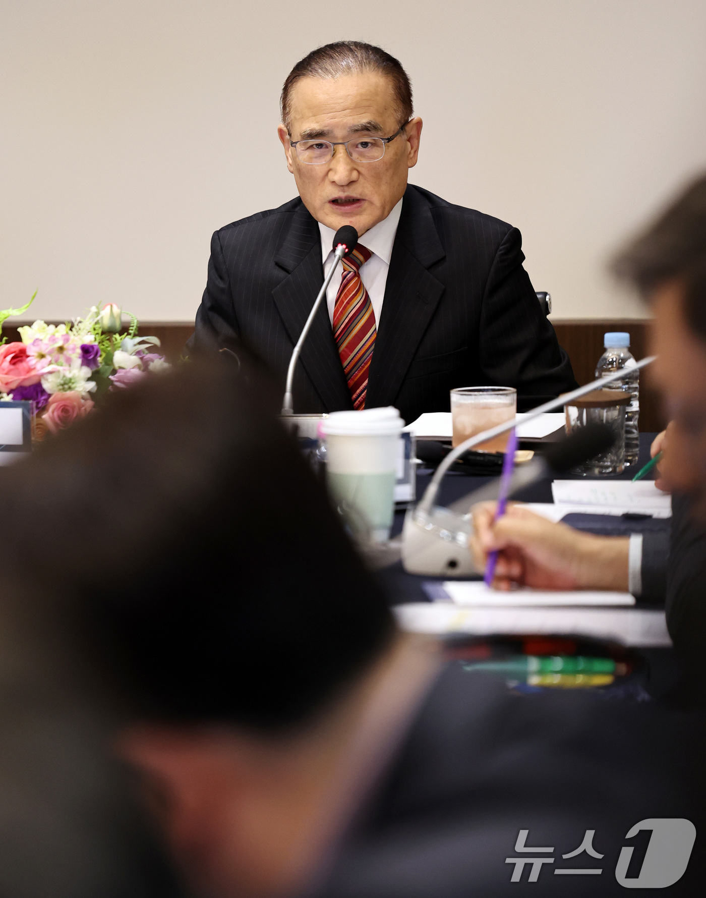(서울=뉴스1) 구윤성 기자 = 위성락 국가안보실장이 13일 오후 서울 중구 한국프레스센터에서 열린 한국신문방송편집인협회 초청 간담회에서 발언하고 있다.  2026.5.13/뉴스1 …