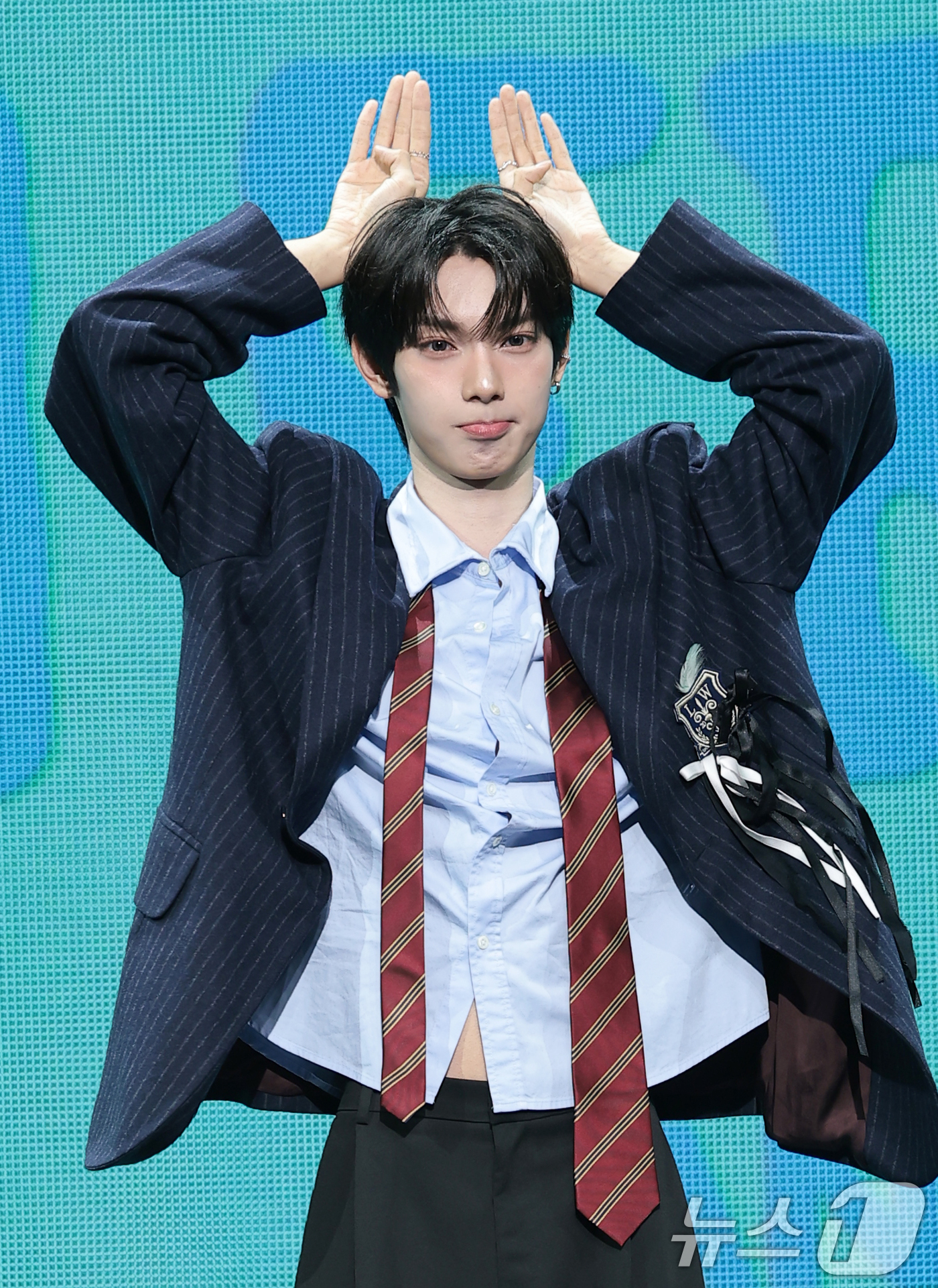 (서울=뉴스1) 권현진 기자 = 그룹 플레어 유(FLARE U)의 최립우가 13일 서울 용산구 블루스퀘어 우리WON뱅킹홀에서 열린 첫 번째 미니 앨범 '유스 에러'(YOUTH ER …