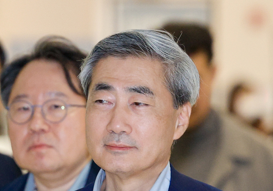 BIS 총회 출장 마치고 귀국하는 신현송 총재