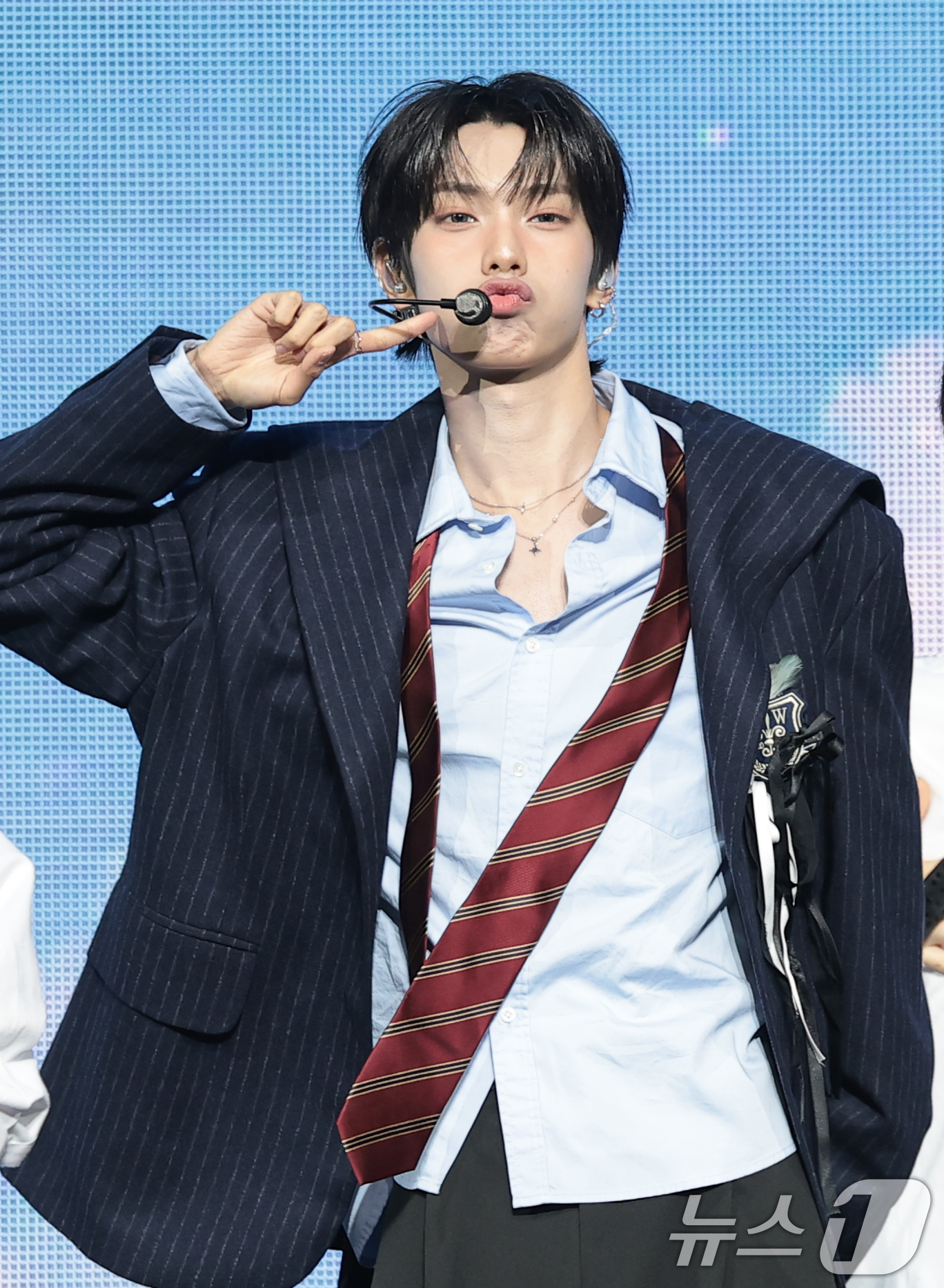 (서울=뉴스1) 권현진 기자 = 그룹 플레어 유(FLARE U)의 최립우가 13일 서울 용산구 블루스퀘어 우리WON뱅킹홀에서 열린 첫 번째 미니 앨범 '유스 에러'(YOUTH ER …