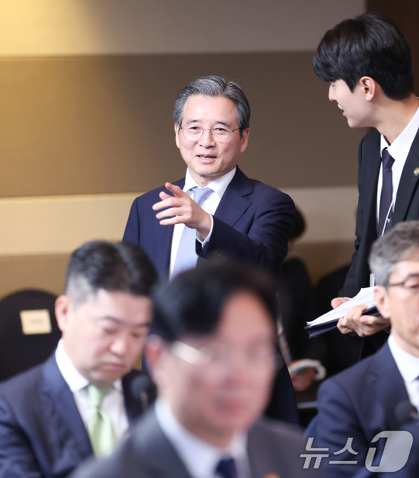 (울산=뉴스1) 이재명 기자 = 김용범 정책실장이 13일 호텔현대 바이 라한 울산에서 열린 K-조선 미래비전 간담회에 참석하고 있다. 2026.5.13/뉴스1