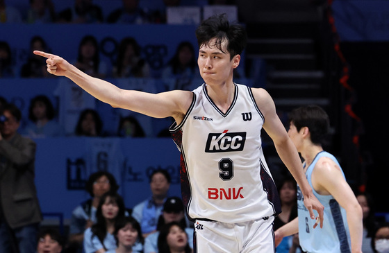 '챔프전 우승' KCC 송교창, 해외 진출 선언…임의탈퇴 공시 예정