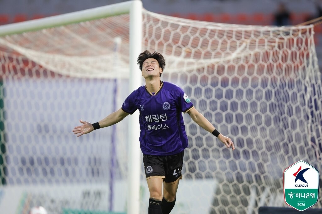 본문 이미지 - 10초 만에 득점한 안양 최건주(한국프로축구연맹 제공)