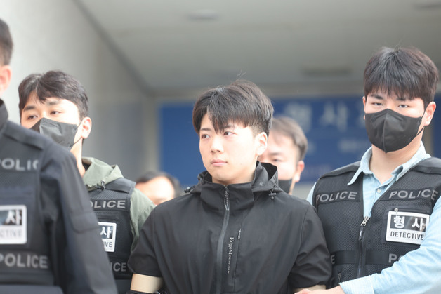 장윤기 '여고생 납치' 카톡 대화 증거 인정…張측 "호응만"