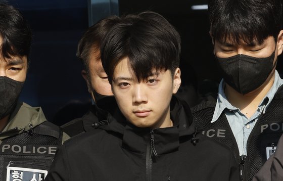'여고생 살해' 장윤기 수사 지휘 간부 긴급체포…"증거 인멸 확인"