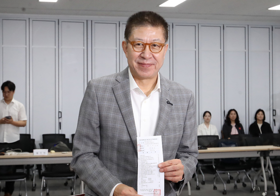 후보자 등록 마친 박형준 부산시장 후보