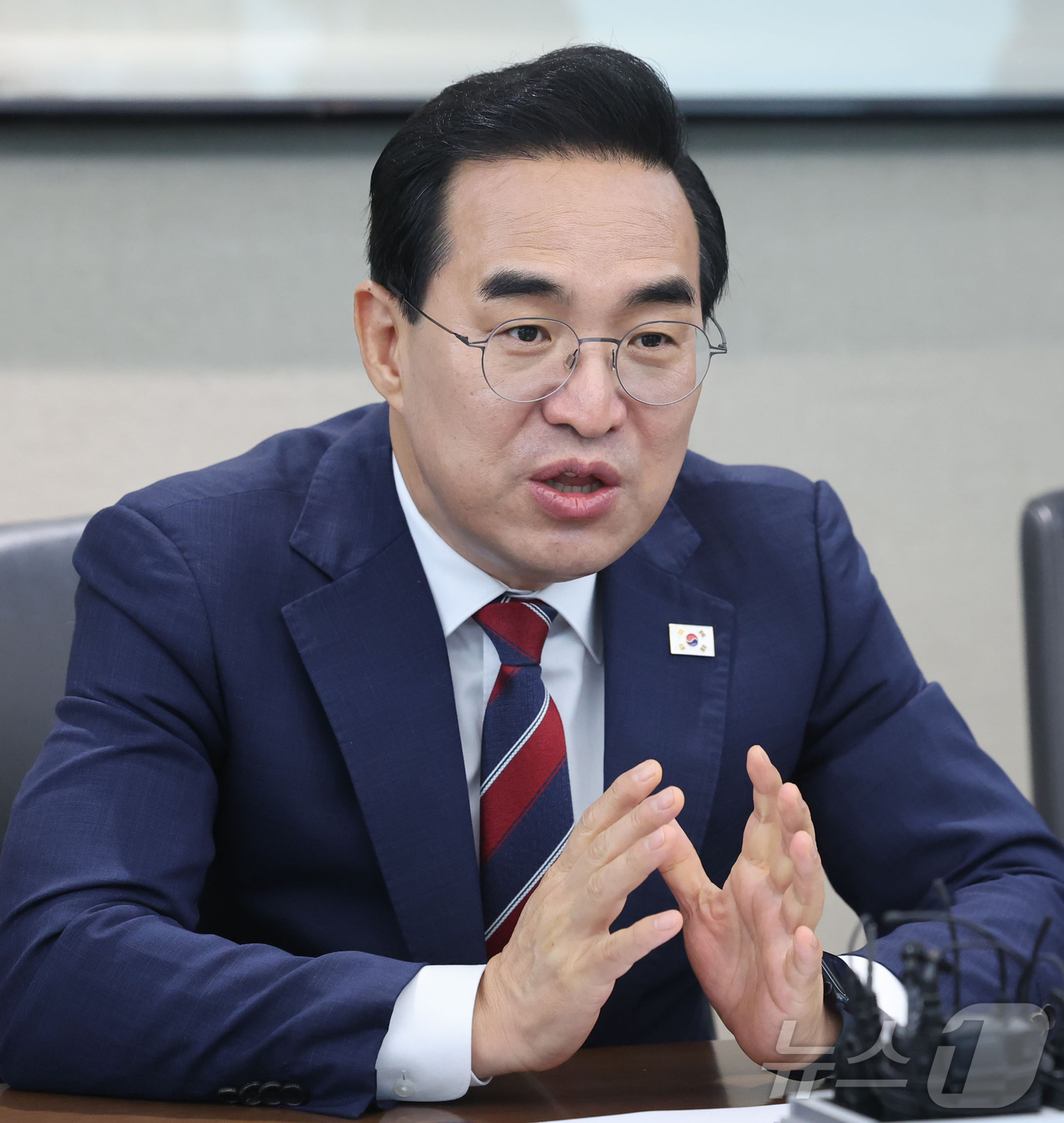 (서울=뉴스1) 오대일 기자 = 박홍근 기획예산처 장관이 14일 서울 중구 한국은행에서 신현송 한국은행 총재와 회동하며 발언하고 있다. (공동취재)