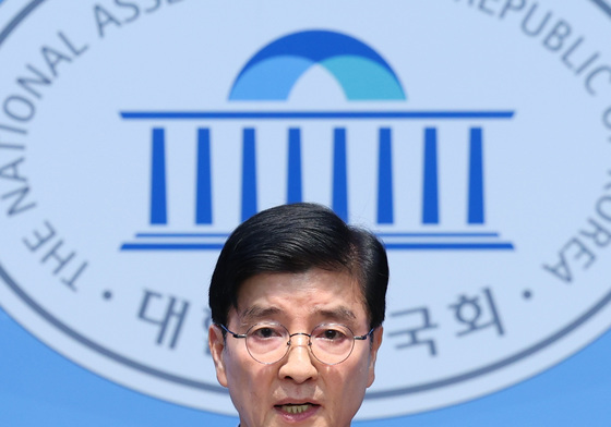 정원오 후보 의혹 관련 기자회견하는 이해식