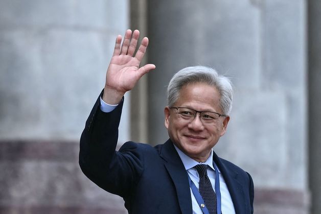 미중 정상회담 동행한 젠슨 황 CEO
