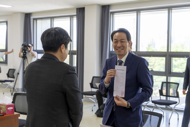 우상호, 강원도지사 후보 등록