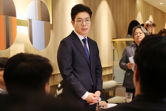 정원오 캠프, 주폭 의혹 재반박…前양천구청장 비서실장 "내가 주도"