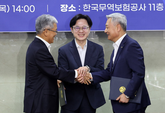 한전-한수원 갈등 끝낸다…정부, 원전수출 컨트롤타워 맡는다