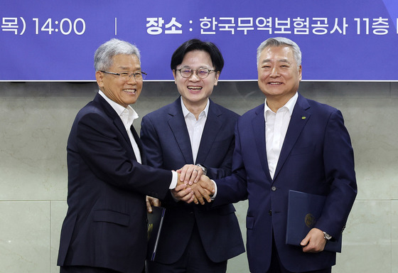 K-원전 수출 전면 개편… 정부가 협상·리스크 직접 챙긴다