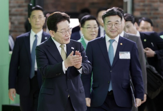 이재명 대통령 '새마을운동중앙회 현장 간담회 참석'