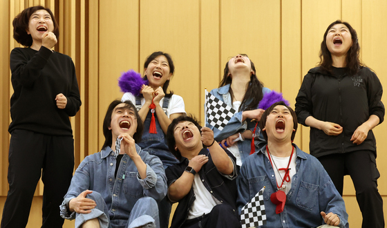 웃음으로 풀어낸 'As You Like It'