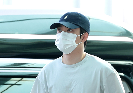 출국하는 엑소 디오