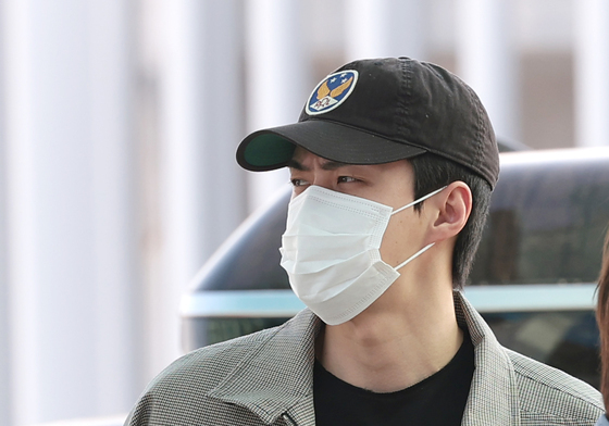출국하는 엑소 세훈