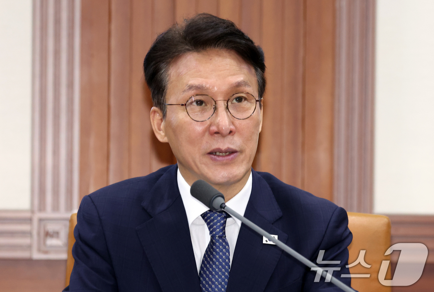 (서울=뉴스1) 김명섭 기자 = 김민석 국무총리가 15일 오전 서울 종로구 세종대로 정부서울청사에서 열린 민·관 대테러업무혁신TF 최종보고회의에서 모두 발언을 하고 있다.  202 …