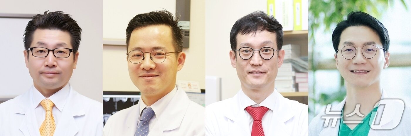 본문 이미지 - 홍준표, 서현석, 박창식, 권진근 서울아산병원 성형외과 교수.(서울아산병원 제공)