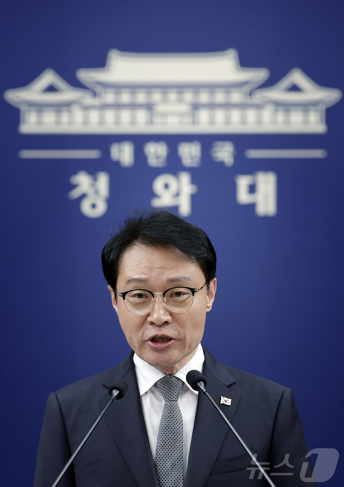 (서울=뉴스1) 허경 기자 = 이규연 홍보소통수석이 15일 청와대에서 정부 인사 관련 브리핑을 하고 있다. (청와대통신사진기자단)  2026.5.15/뉴스1