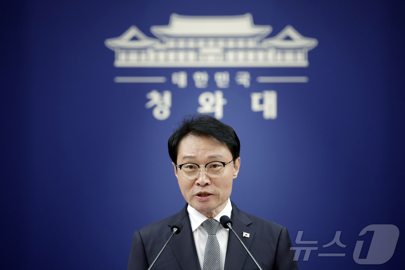 (서울=뉴스1) 허경 기자 = 이규연 홍보소통수석이 15일 청와대에서 정부 인사 관련 브리핑을 하고 있다. (청와대통신사진기자단)  2026.5.15/뉴스1