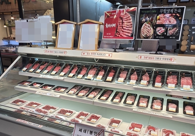 익산시, '무단 점거' 로컬푸드 어양점 5차 강제 봉인