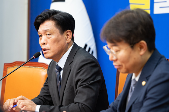 조승래 민주당 총괄선대본부장 기자간담회