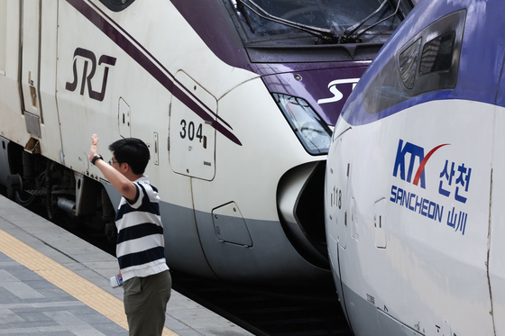 좌석 820석…KTX·SRT 중련 열차 시범 운행