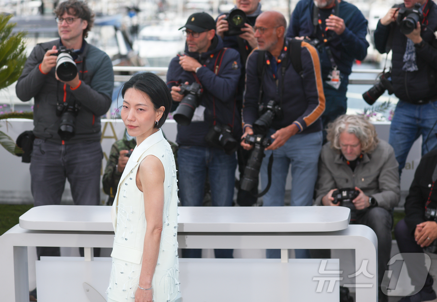 (칸=뉴스1) 이준성 특파원 = 15일(현지시간) 프랑스 남부 소도시 칸 팔레 데 페스티발(Palais des Festivals)에서 열린 제79회 칸 국제영화제 경쟁부문 진출작 …