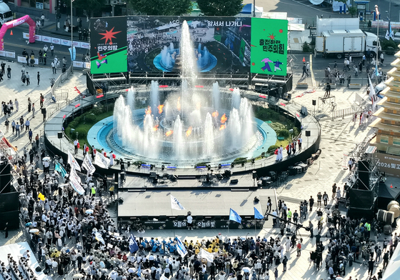 옛 전남도청 앞에서 펼쳐지는 민주의밤