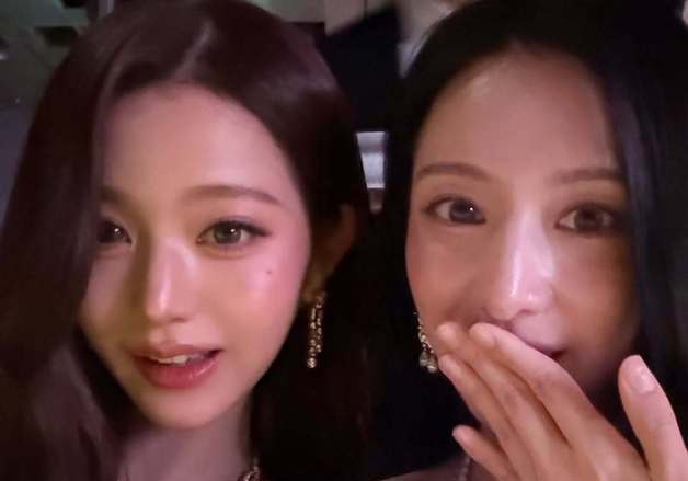 장원영·김지원, 우열 가릴 수 없는 미모 대결…화려한 비주얼