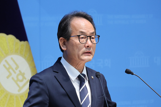 정청래 대표 테러 모의 관련 기자회견하는 강준현