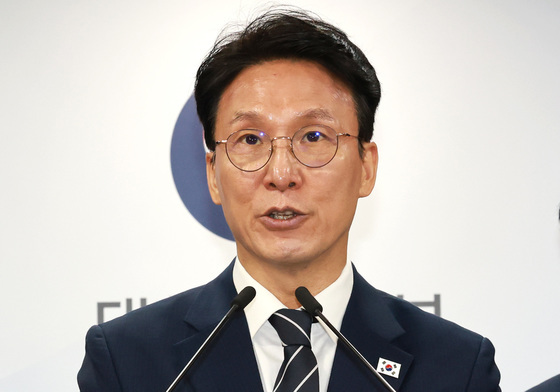 金총리 "삼성 성과는 대한민국 모두의 성과…파업시 긴급조정 강구"(종합)