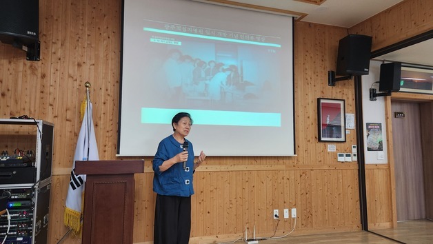 "부상자 살려야 했다"…5·18 때 헌혈한 26세 여성, 봉사 활동 이어와