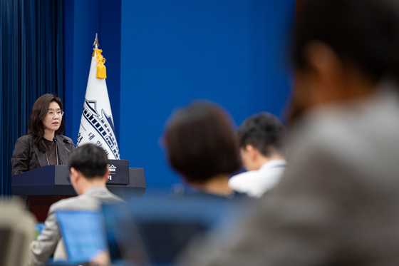 국정목표 관련 브리핑 하는 강유정 수석대변인