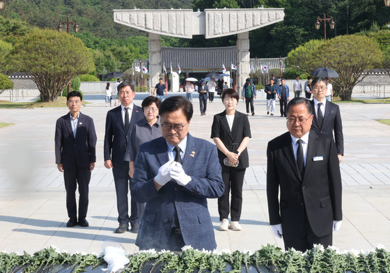 우원식 의장 "5·18 정신 헌법 수록, 중단되지 않을 것"