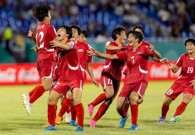 북한 여자 U17, 아시안컵 5번째 우승…일본에 5-1 대승