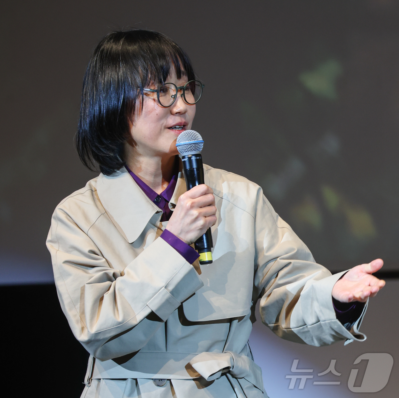 (칸=뉴스1) 이준성 특파원 = 제79회 칸 국제영화제 감독주간(Quinzaine des Cinéastes) 초청작 ‘도라’의 첫 공식 상영회가 열린 17일(현지시간) 프랑스 남부 …