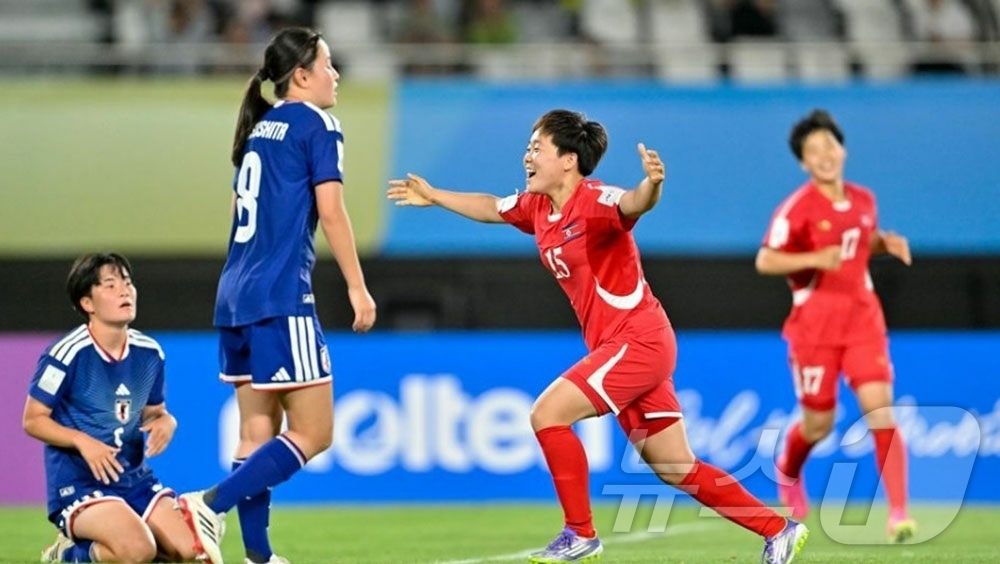 (평양 노동신문=뉴스1) = 북한 노동당 기관지 노동신문은 18일 "2026년 아시아축구연맹 17살 미만 여자아시아컵경기대회 우리 나라 팀과 일본팀과의 결승경기가 17일에 진행되였 …