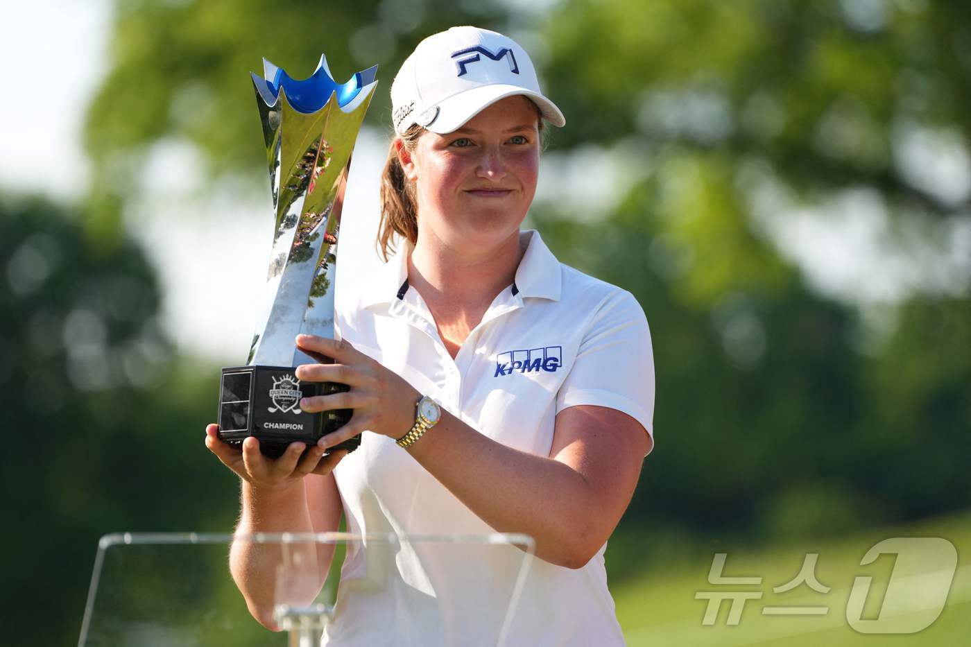 본문 이미지 - LPGA투어 크로거 퀸 시티 챔피언십에서 우승한 로티 워드(잉글랜드). ⓒ AFP=뉴스1