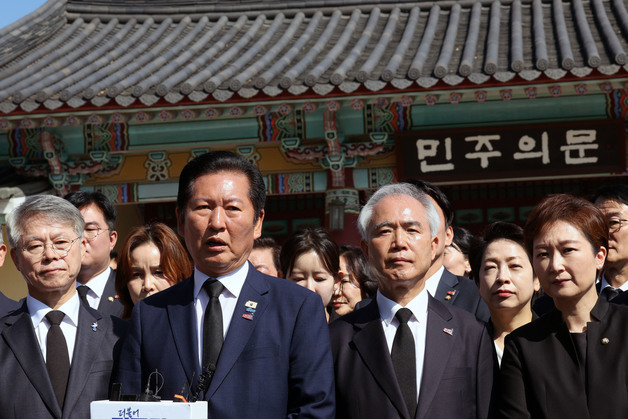 민형배 통합시장 후보 "장동혁 광주 방문, 참회 아닌 얄팍한 술수"