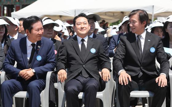 정청래·장동혁·조국, 5.18 기념식 참석…국힘 지도부 별도 통로로