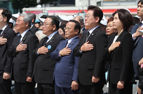 이재명 대통령, 제46주년 5·18민주화운동 기념식 국민의례