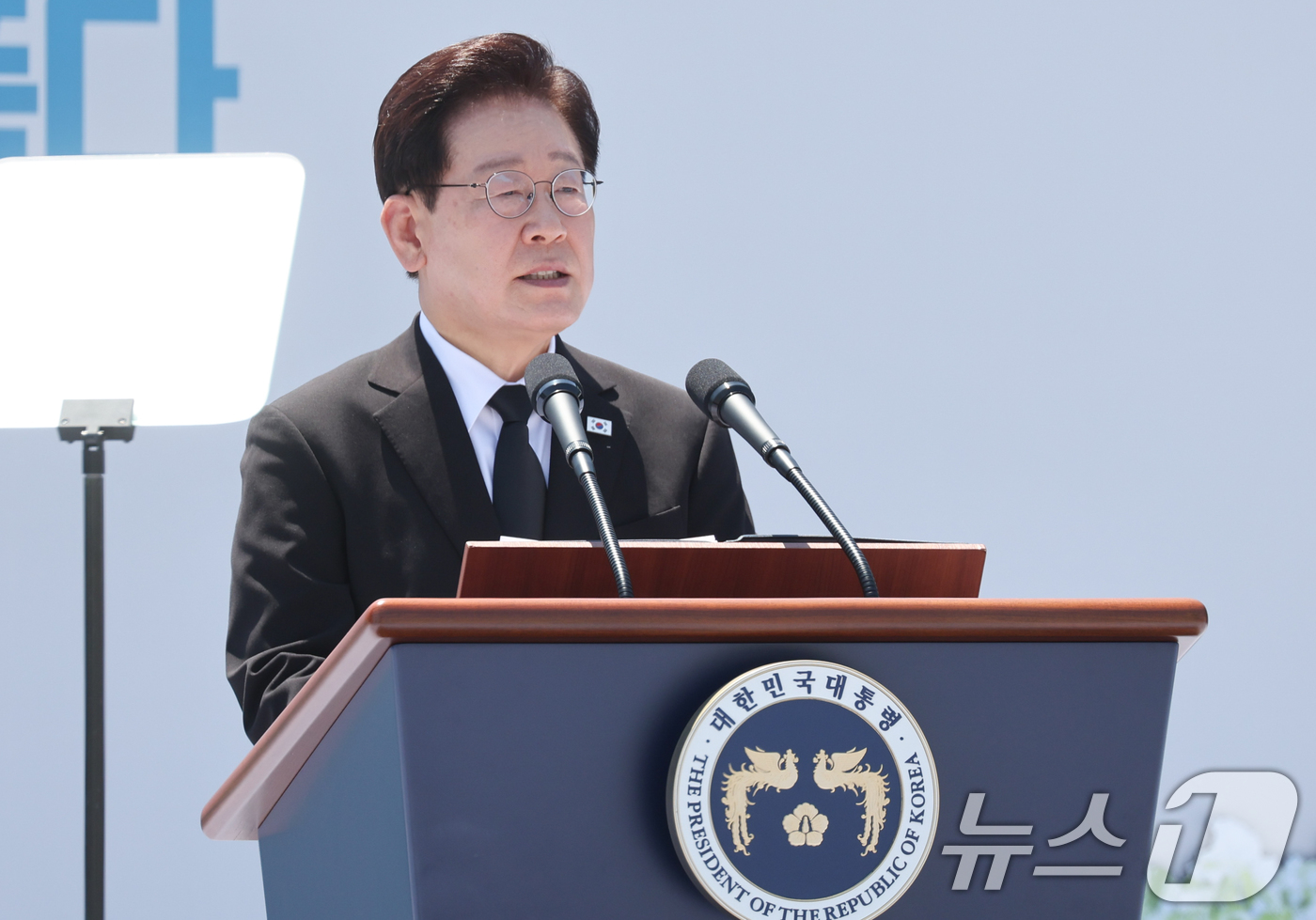 (광주=뉴스1) 이재명 기자 = 이재명 대통령이 18일 광주 동구 5·18민주광장에서 열린 제46주년 5·18민주화운동 기념식에서 기념사를 하고 있다. 2026.5.18/뉴스1