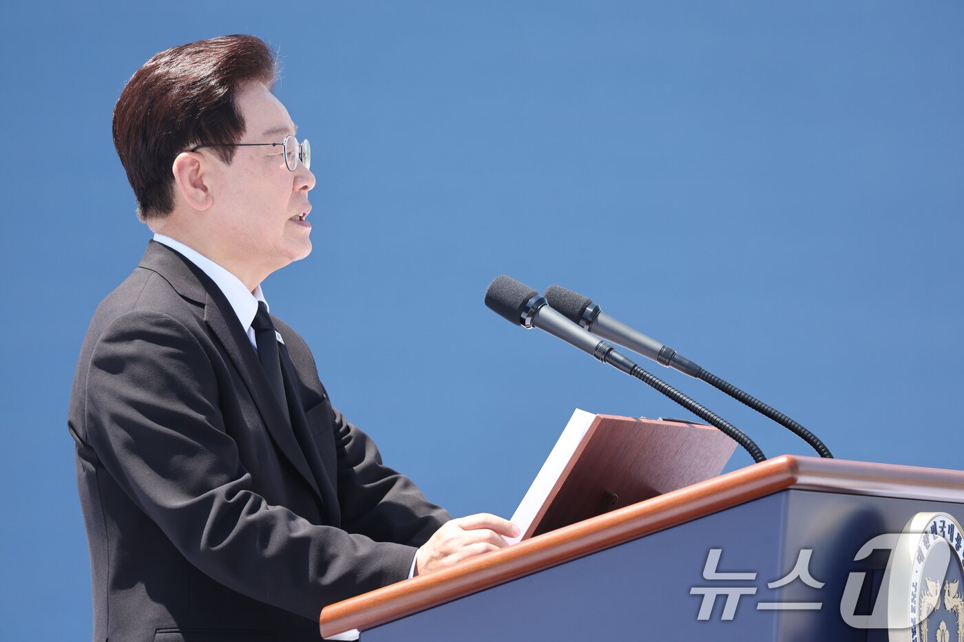 본문 이미지 - 이재명 대통령이 18일 광주 동구 5·18민주광장에서 열린 제46주년 5·18민주화운동 기념식에서 기념사를 하고 있다. 2026.5.18 ⓒ 뉴스1 이재명 기자
