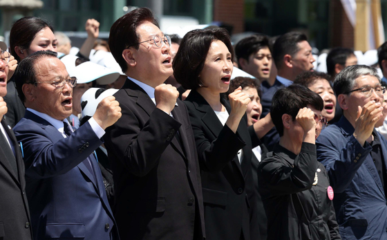 이재명 대통령, 임을 위한 행진곡 제창
