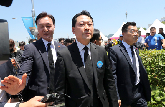 장동혁 "5·18 배지 아니다, 입장용 비표…악착같이 트집"