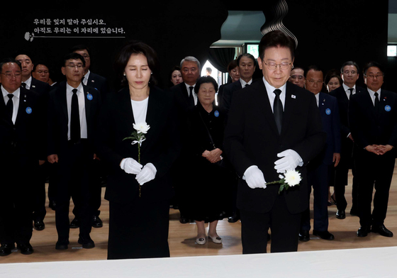 이재명 대통령, 옛 전남도청 상무관 헌화